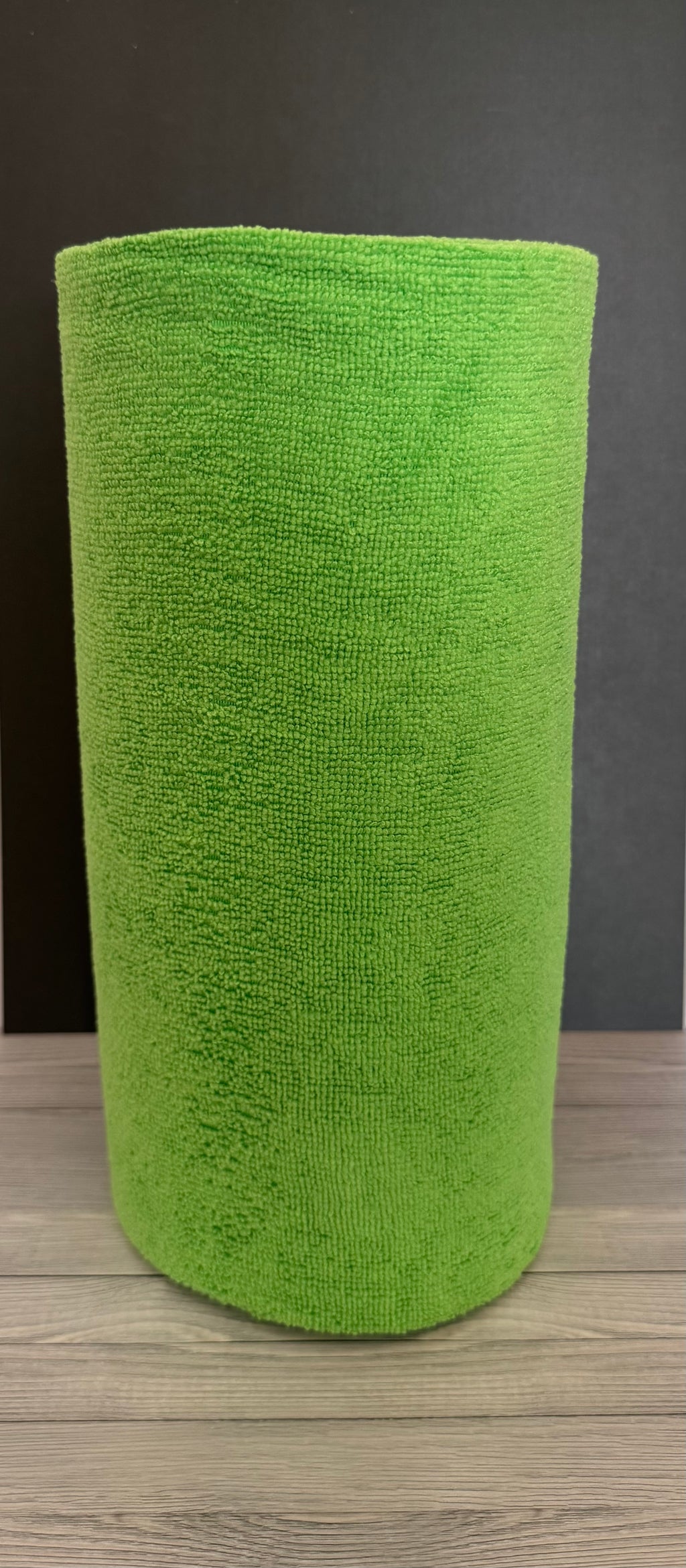 Roll of 100 Tear off MICROFIBER CLOTHS